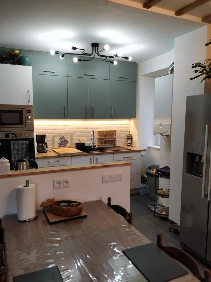 Isigny-le-Buat Le Jardin B&B المظهر الخارجي الصورة