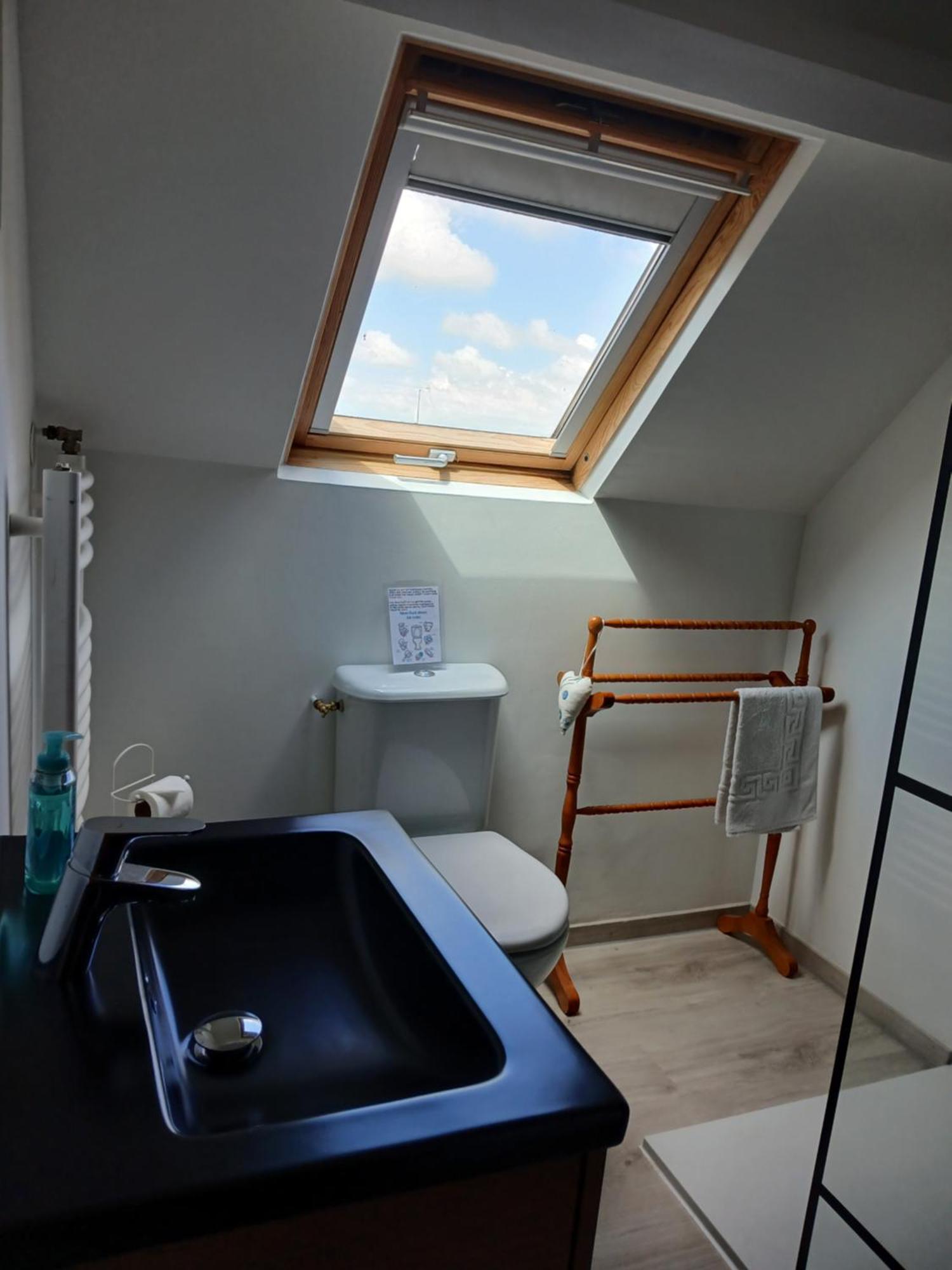 Isigny-le-Buat Le Jardin B&B المظهر الخارجي الصورة